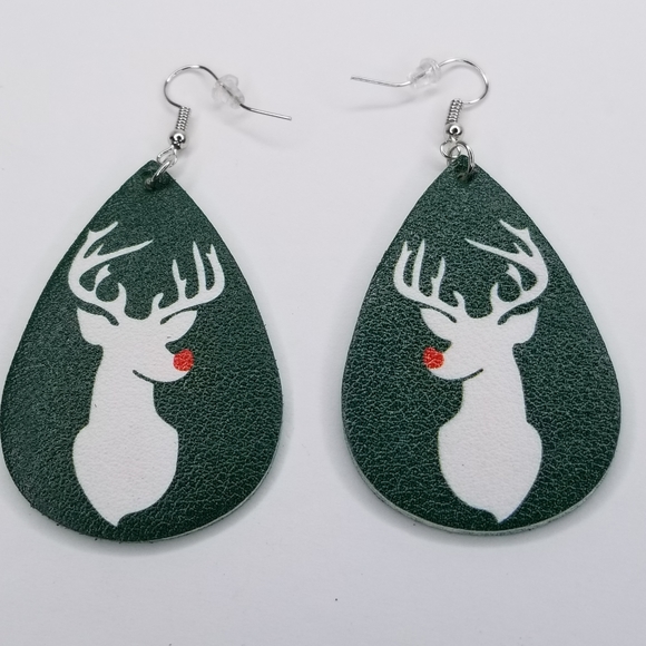 🍁3/$25 **Last 2** Reindeer Earrings - Picture 2 of 4